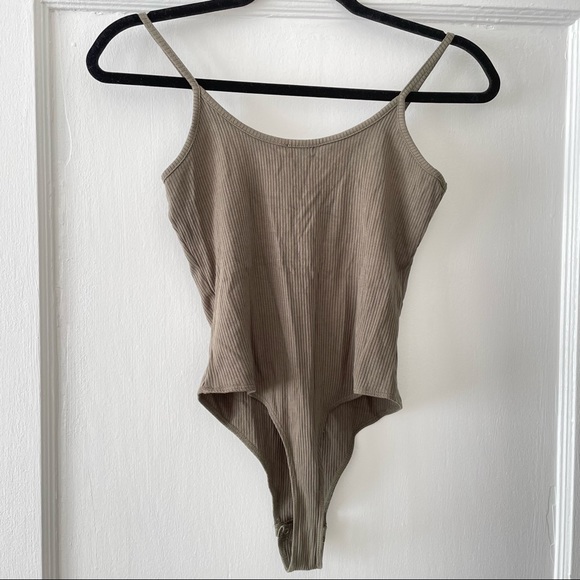NWOT Garage Henley Cami Bodysuit - Picture 4 of 5